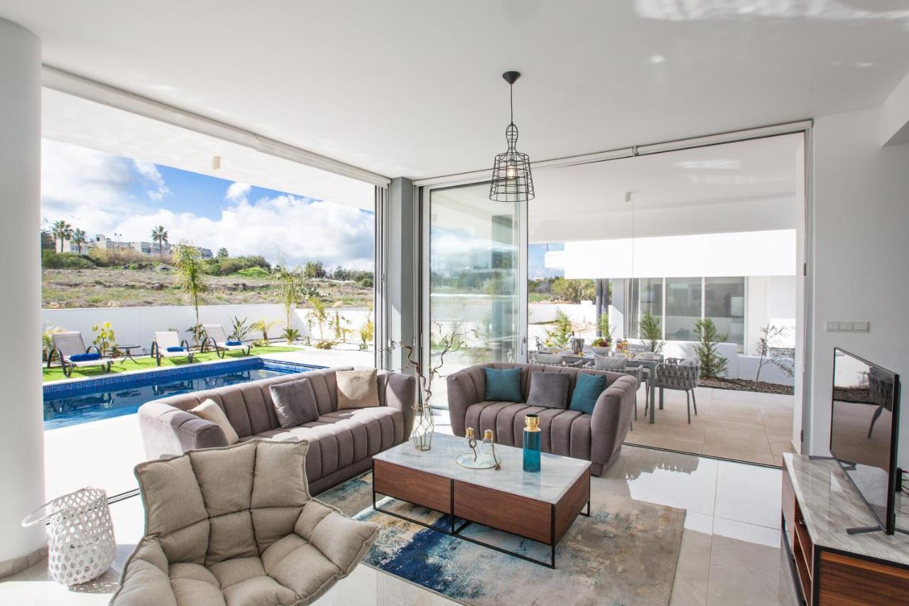 Olivine 3 Bedroom Villas Protaras Eksteriør billede